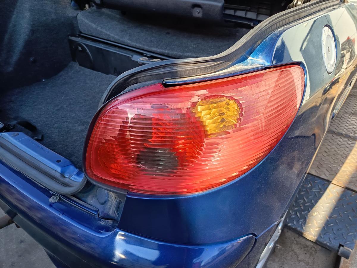 Peugeot 206CC original R&uuml;ckleuchte rechts Heck Schluss Licht Bj 2006