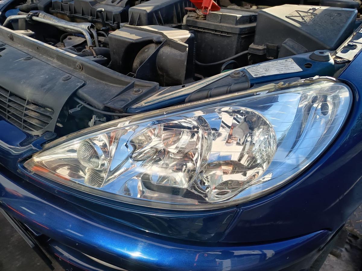 Peugeot 206CC original Hauptscheinwerfer links Halogen Front Licht Bj 2006
