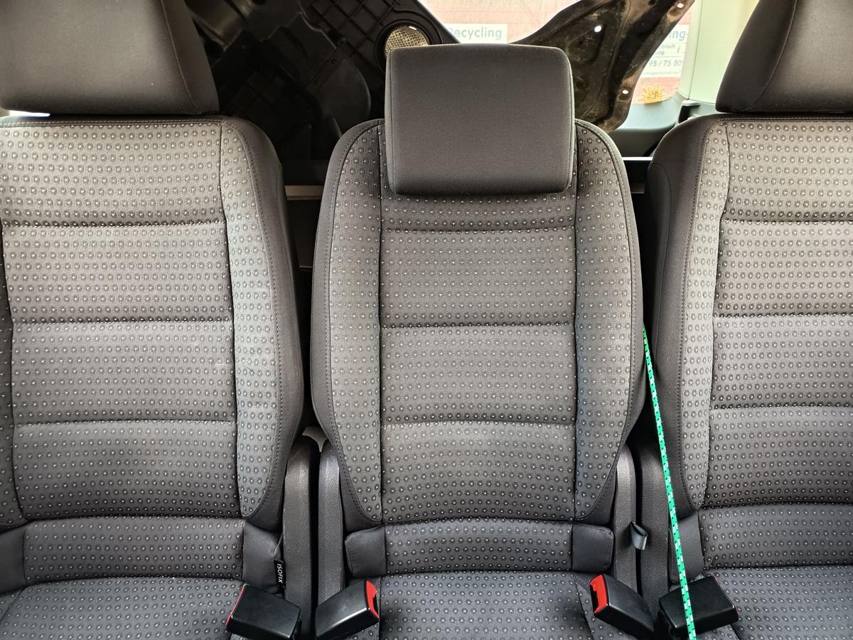 VW Touran 1T original Sitz Einzelsitz hinten mitte Stoff 2 Reihe Baujahr 2006