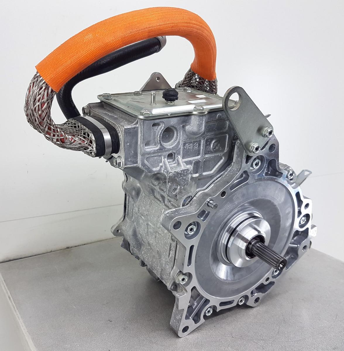 Mitsubishi Eclipse Cross Lichtmaschine Generator Bj2023 Plug-in-Hybrid 2,4 72kw