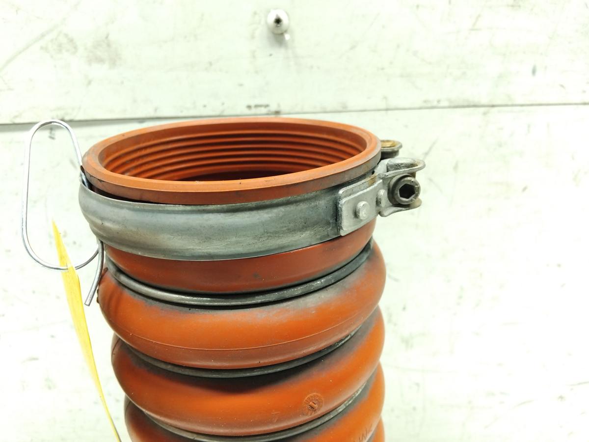 Mercedes Actros MP4 963 original Ladeluftschlauch A9605017393 OM471 Bj.2018