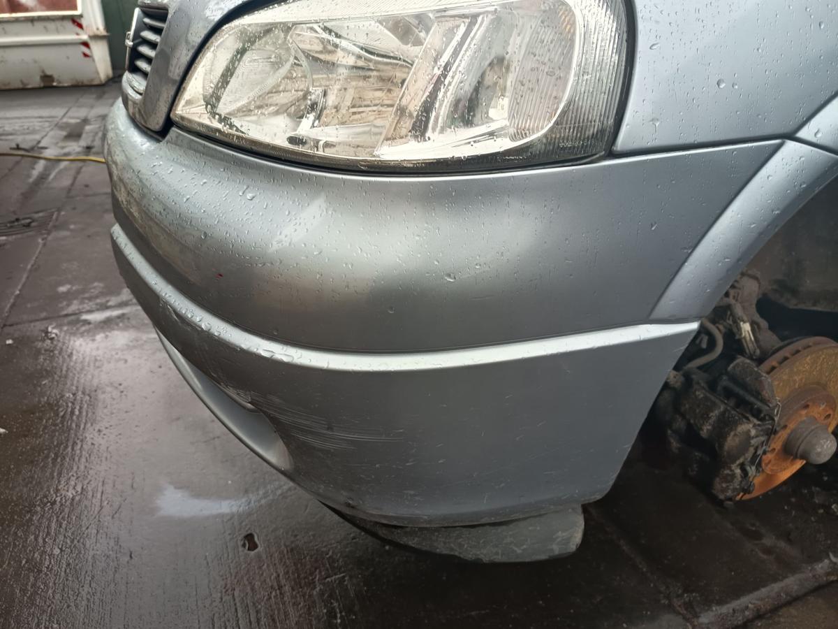Opel Astra G Caravan Bj 2003 Facelift original Stoßfänger vorn Z163 Silber