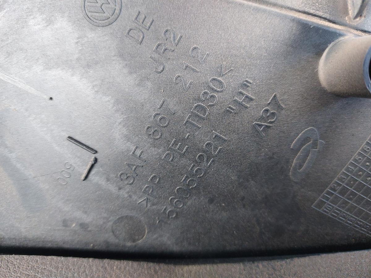 VW Passat 3C B7 Variant T&uuml;reverkleidung vorn rechts Leder schwarz T&uuml;rpappe