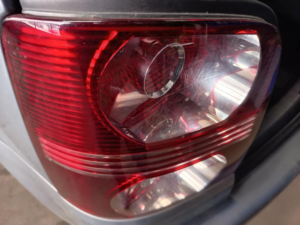 VW Touran 1T3 GP original R&uuml;ckleuchte links Heck/Schluss/Licht Bj 2010