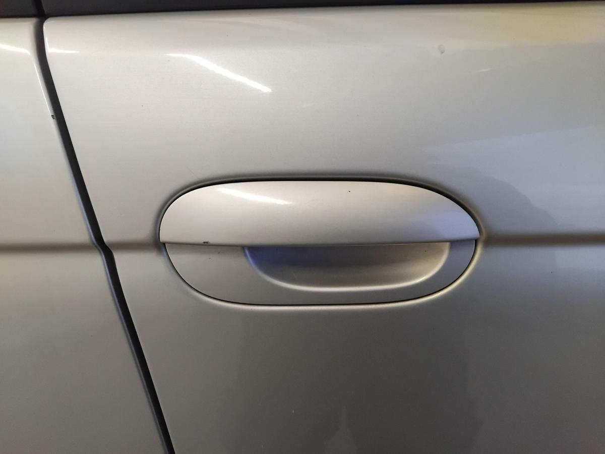 BMW 5er E39 T&uuml;r vorn rechts Beifahrert&uuml;r titansilbermetallic 354/7 BJ2001
