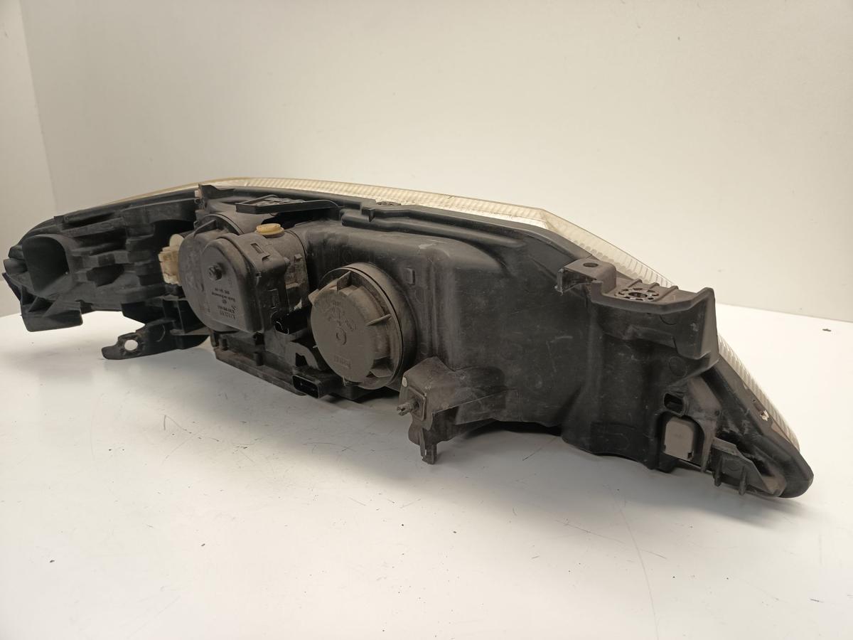 Renault Laguna II orig Scheinwerfer vorn links Xenon 8200002465 Bj 2001