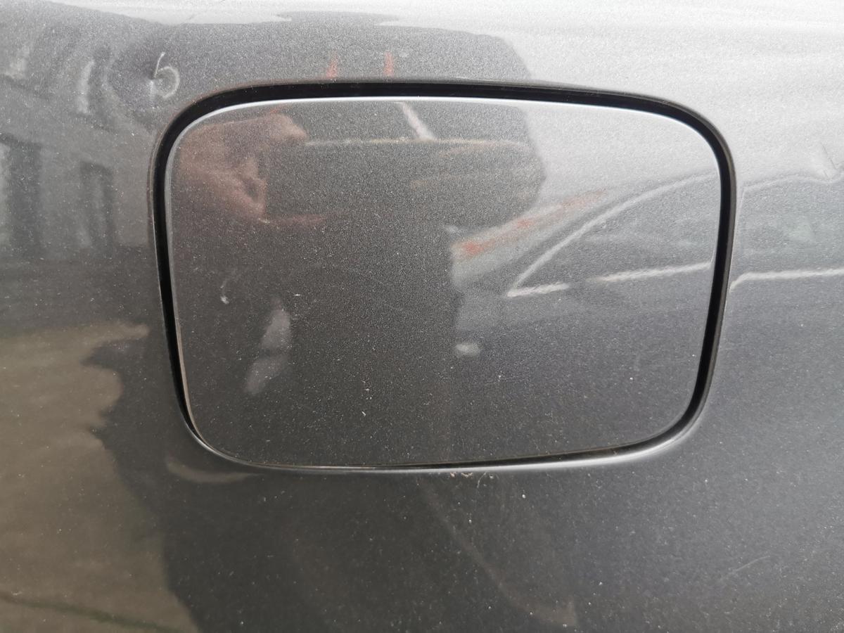 Volvo V50 M Tankdeckel Tankklappe Tankverschluss 45500 Titanium Grey pearl