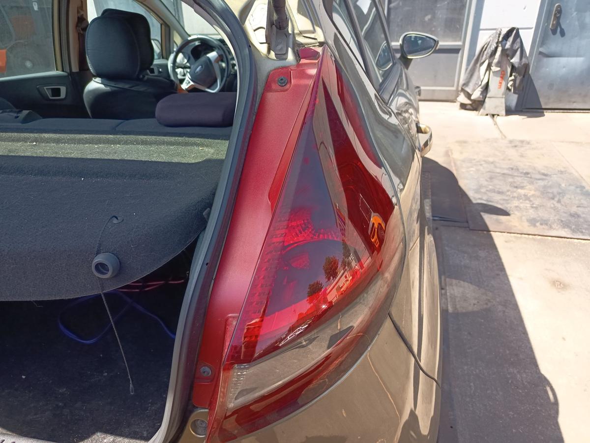 Ford Fiesta VI original R&uuml;ckleuchte rechts vor Facelift Baujahr 2012