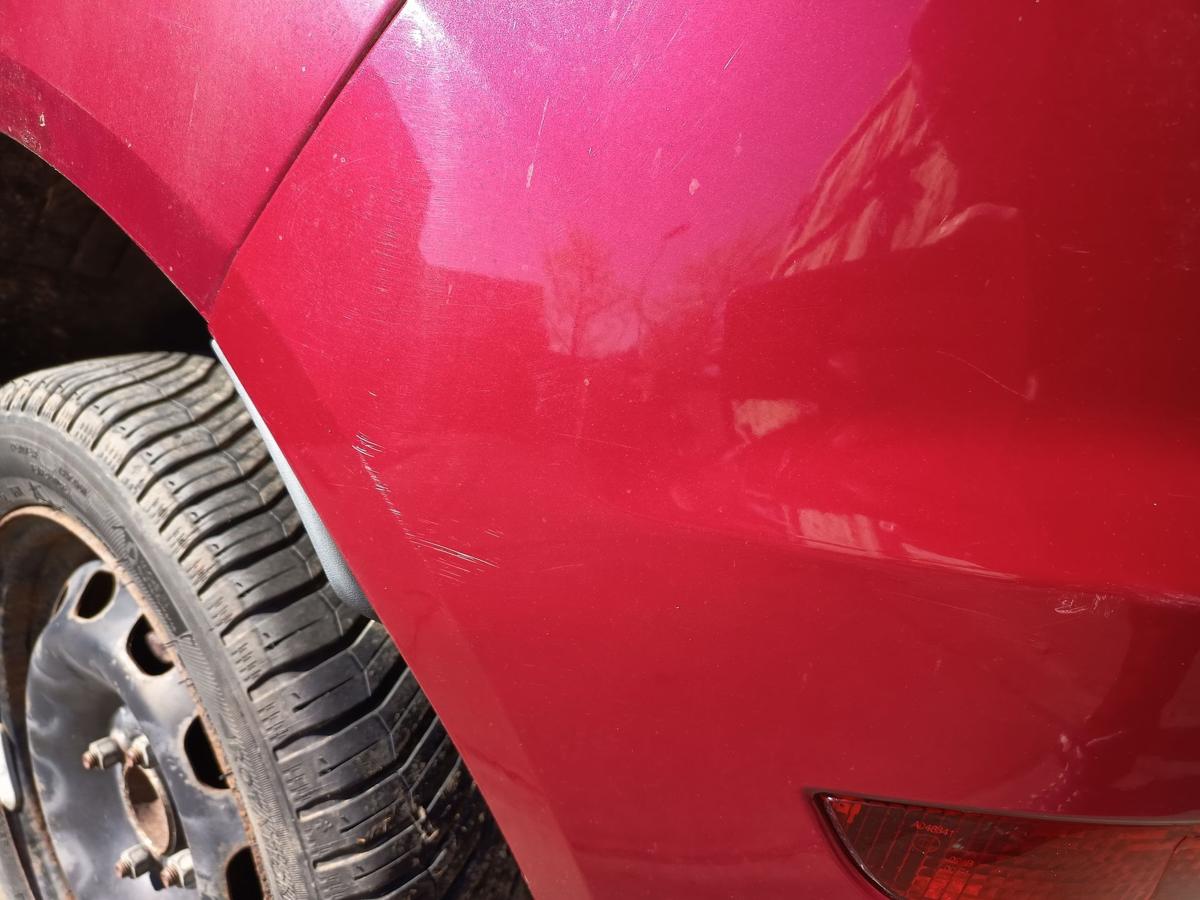 Ford Fiesta MK7 original Sto&szlig;stange hinten Hot Magenta vor Facelift Bj 2009