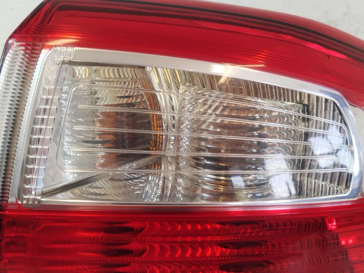 Ford C-Max CB7 R&uuml;ckleuchte rechts au&szlig;en Ecke R&uuml;cklicht Heckleuchte OEM