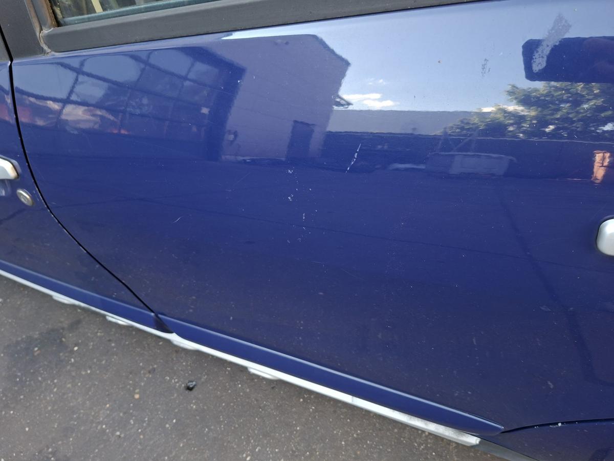 Dacia Sandero original Tür hinten links EZ 2010 OV61H-Blue Marine