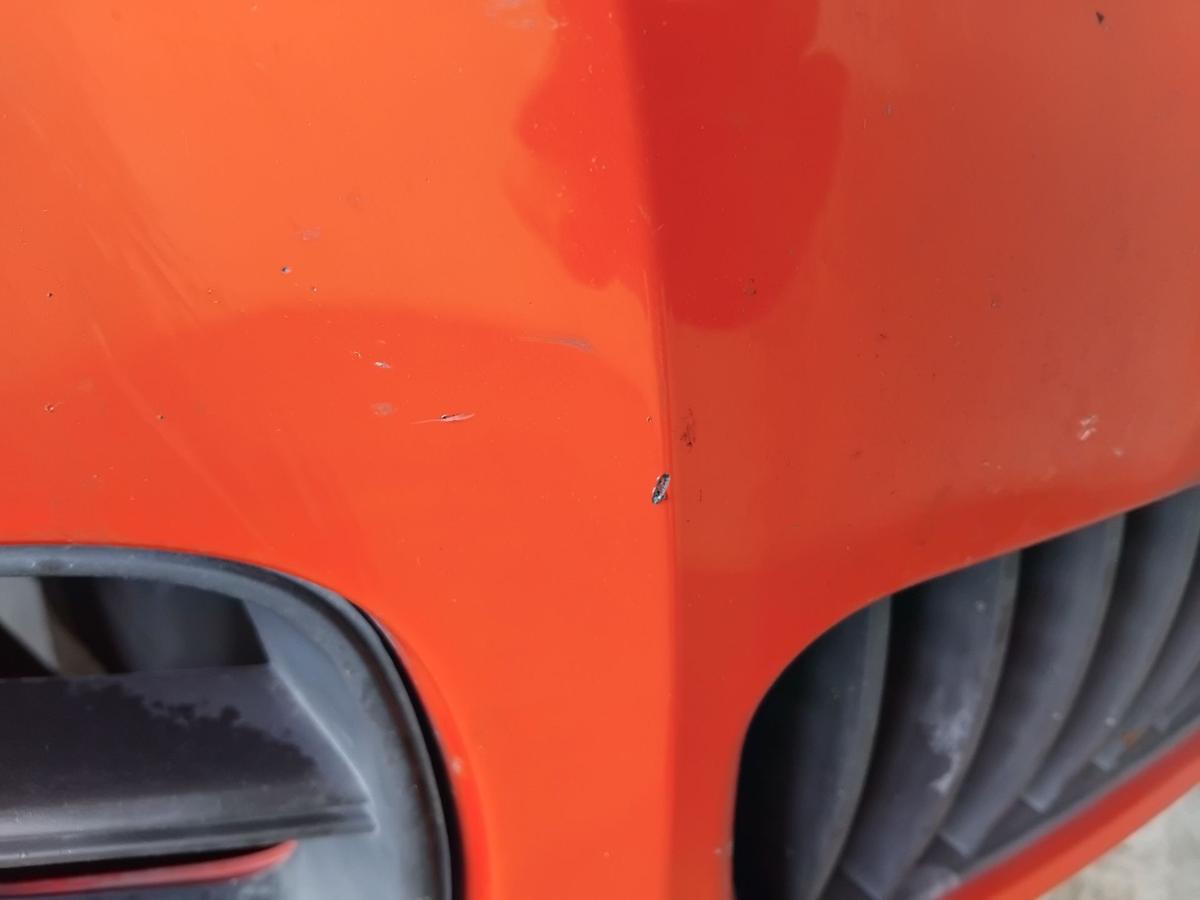 Skoda Fabia 2 5J original Stoßfänger Stoßstange vorn corridarot 8151 BJ2009