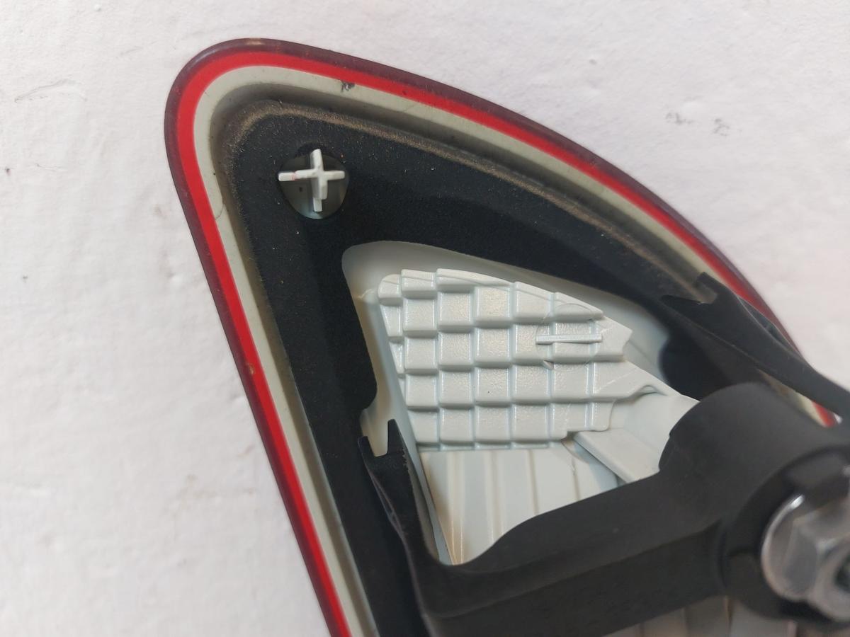 Renault Twingo 2 ab12 Rückleuchte innen links Heckleuchte Innenteil