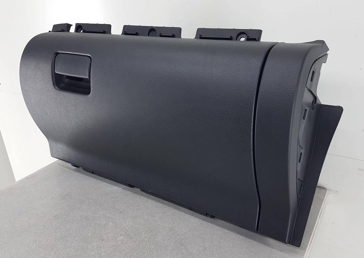 Mitsubishi Eclipse Cross Handschuhfach Handschuhkasten in schwarz Bj23 8006A602