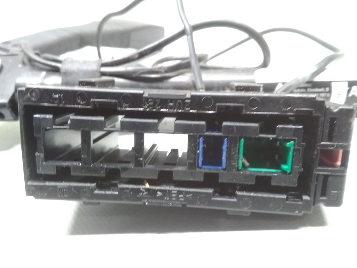 Opel Corsa D original Gurtschloss vorn links BJ2009 unfallfrei