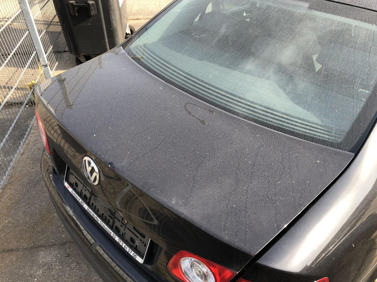 VW Jetta 1K Heckklappe Kofferklappe Heckdeckel Delle LC9X Deep Black Perl