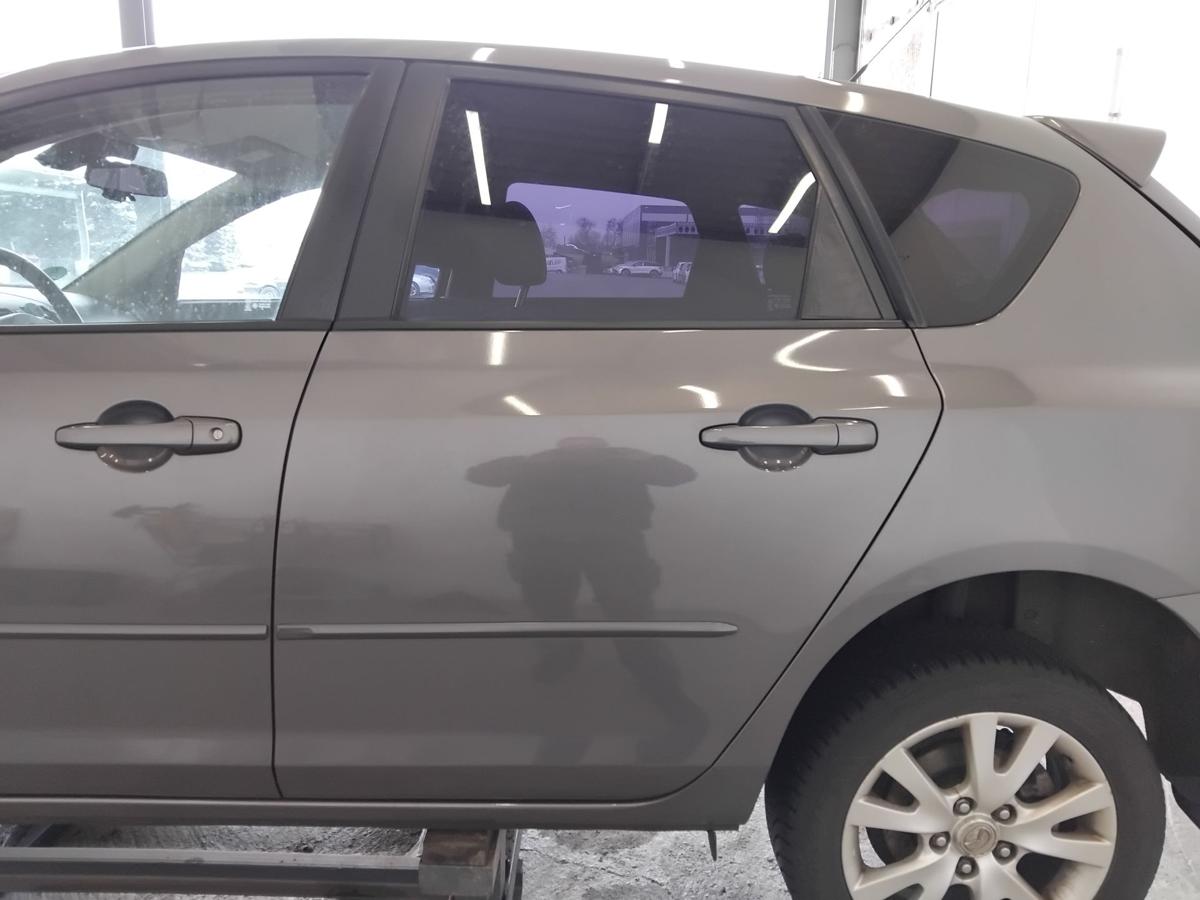 Mazda 3 BK T&uuml;r hinten links graumetallic 5-t&uuml;rig Flie&szlig;heck BJ2008