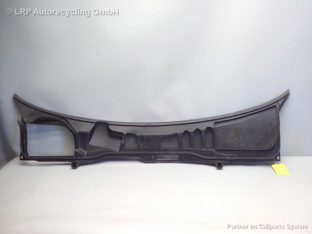 Volvo C70 Bj.2001 original Plastikabdeckung Wasserkasten 9127584