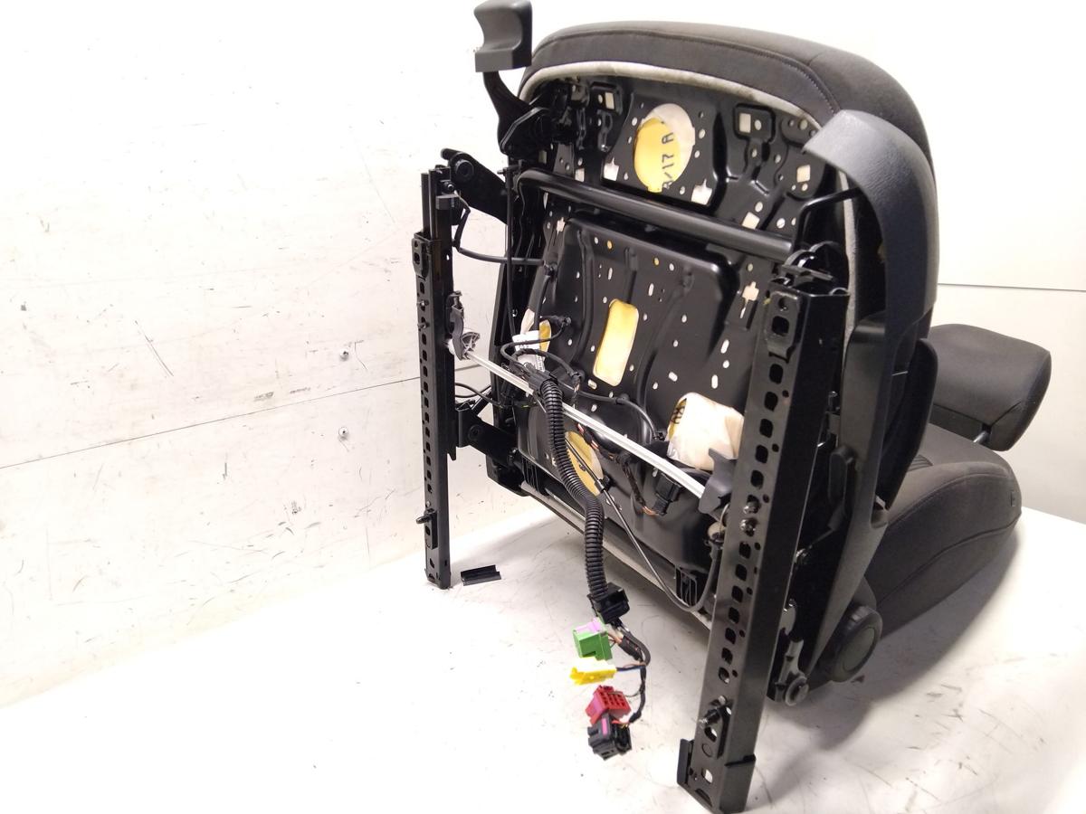 Audi A4 8K B8 Sitz vorn links Fahrersitz beheizt Stoff schwarz Bj.2009