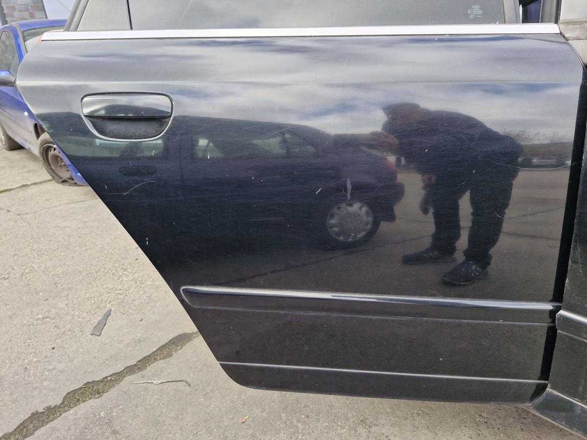 Audi A4 8E B6 Avant T&uuml;r hinten rechts LY9B Schwarz Fondt&uuml;r BJ00-04