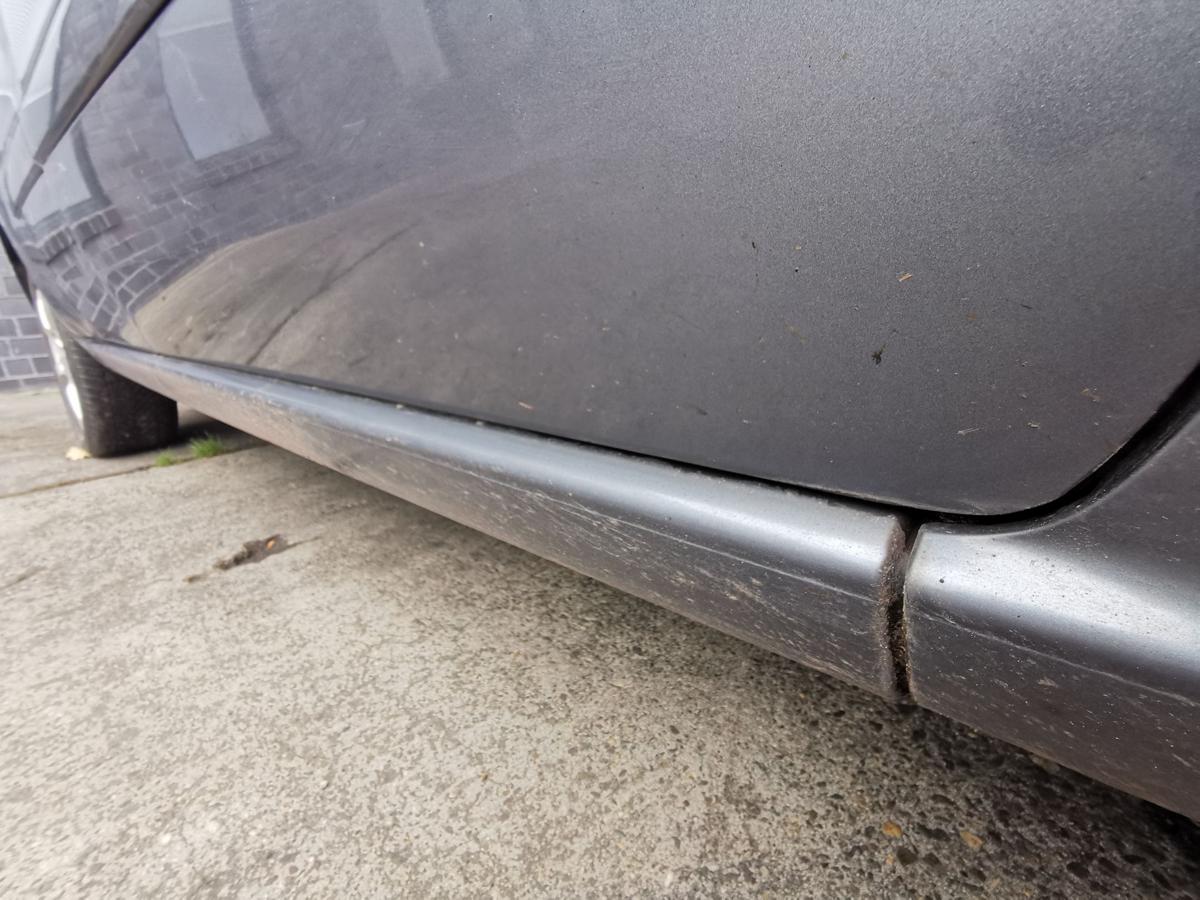 Opel Zafira B Beifahrertür Tür Autotür Rohbau vorn rechts Z155 Moonland grau met