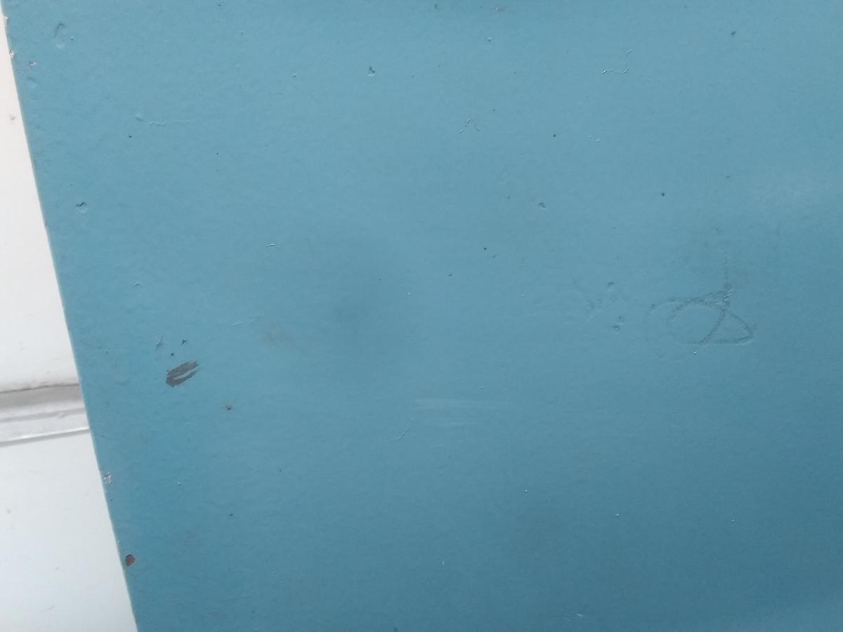 VW T3 Doka T&uuml;r hinten rechts Kabinent&uuml;r Bj.1989 mit M&auml;ngeln