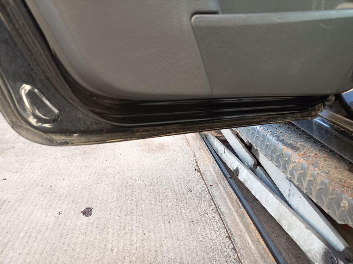 Opel Zafira B original T&uuml;r hinten links Z20R schwarz Baujahr 2005