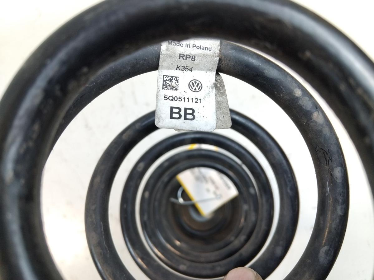 Seat Leon ST Kombi 5F original Schraubenfeder Hinterachse 5Q0511121BB Bj.2019