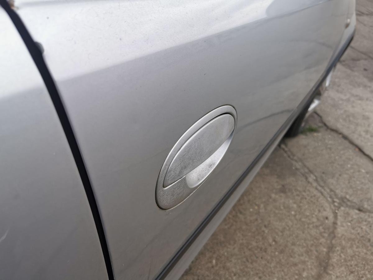 Opel Corsa C Beifahrert&uuml;r T&uuml;r Autot&uuml;r Rohbaut&uuml;r vorn rechts 3trg Z157 Starsilber