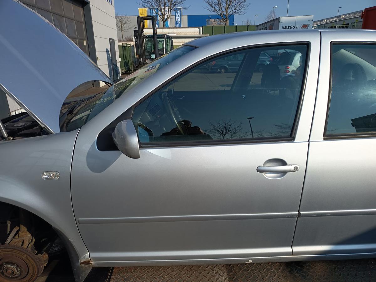 VW Bora 1J original T&uuml;r vorn links Fahrer A7W Reflexsilber Bj 2001