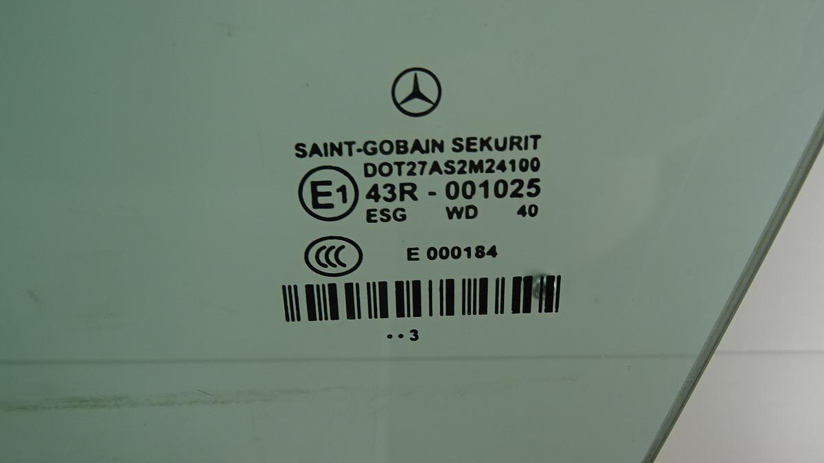 Mercedes E Klasse W211 Türscheibe vorn links in grüncolor Bj03 S211