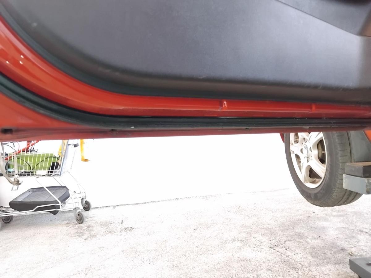 Hyundai Accent 3 MC T&uuml;r vorn links Fahrert&uuml;r 3-t&uuml;rig N8 Tango Red BJ2007