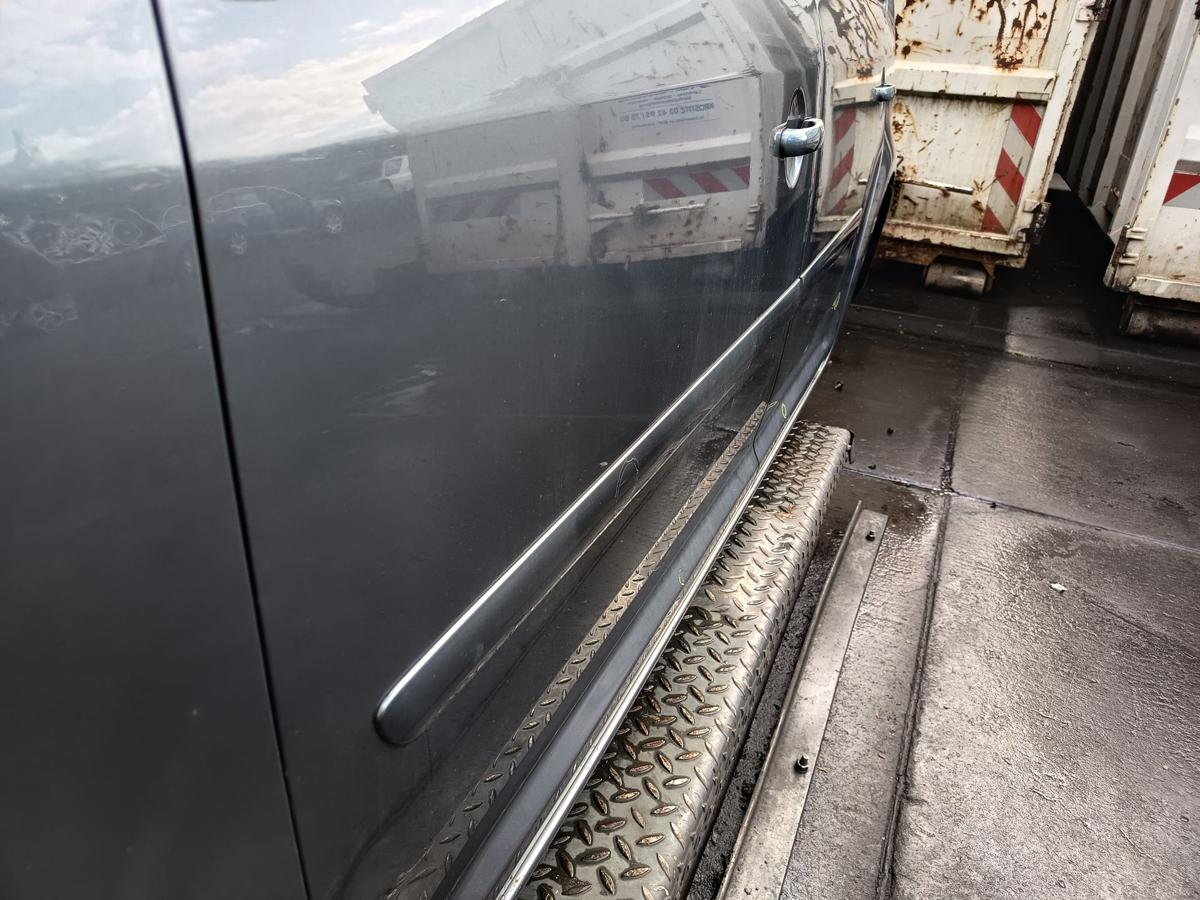 VW Touran 1T original Tür vorn links Fahrer D7X Platingrau Bj 2006