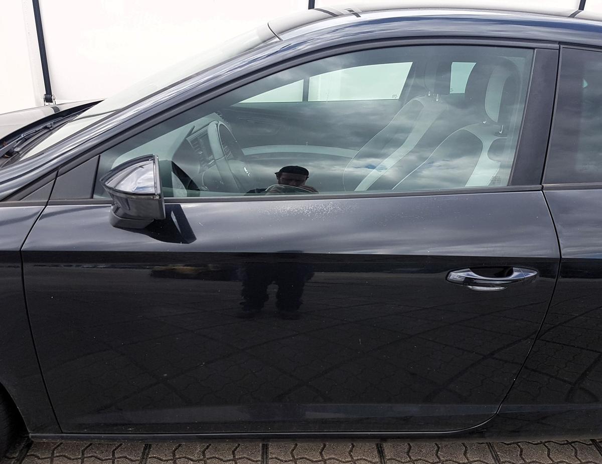Seat Leon 5F T&uuml;rscheibe vorn links in gr&uuml;ncolor Bj2014 3 T&uuml;rig