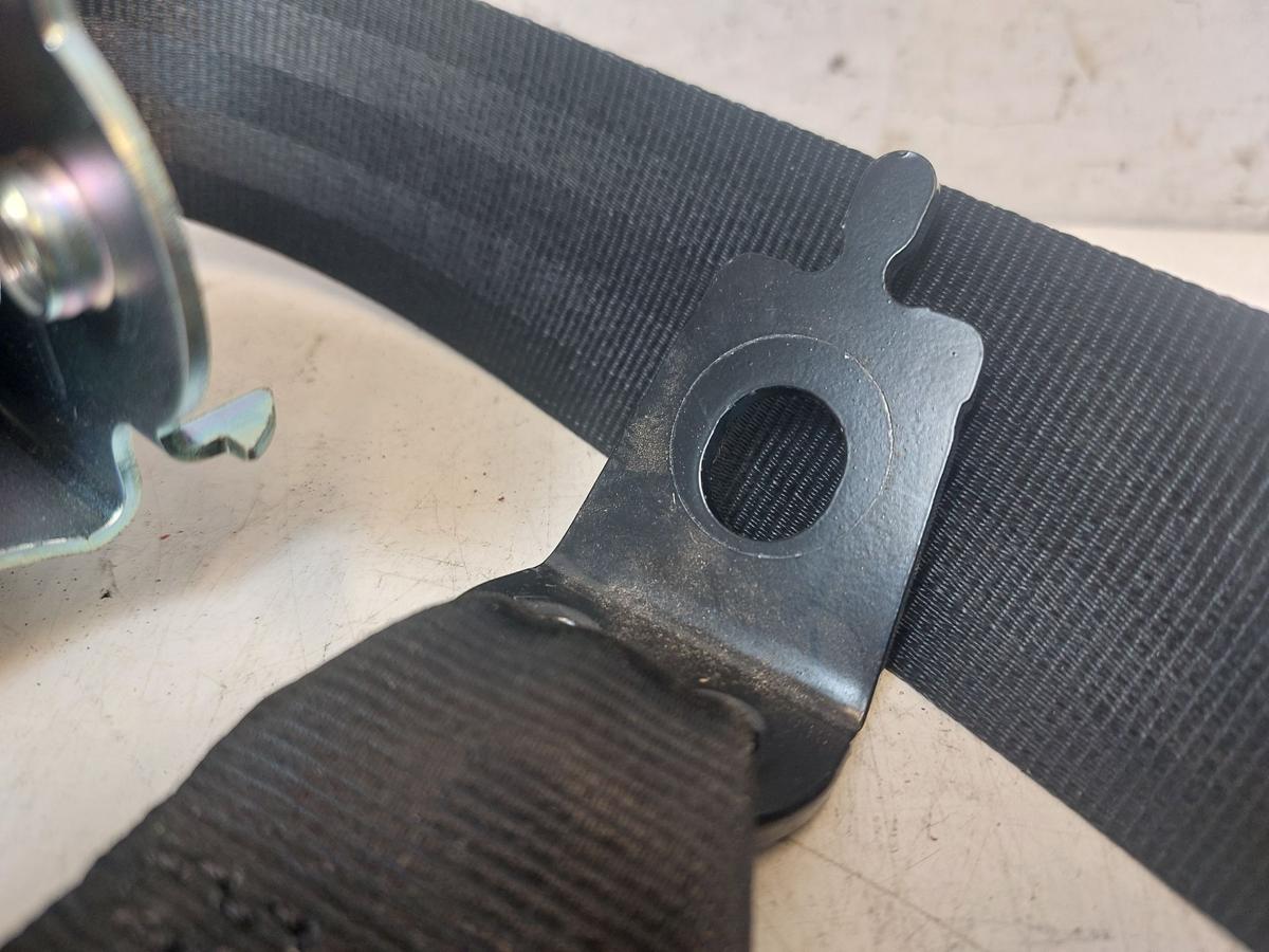 Renault Clio IV X98 TCe90 Sicherheitsgurt hinten rechts Anschnallgurt Gurt Fond