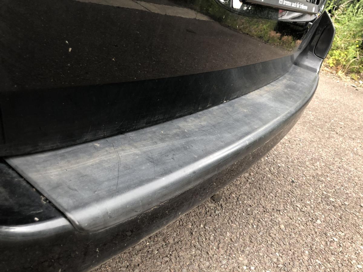 Peugeot 307 SW 3E 3H Sto&szlig;f&auml;nger hinten Hecksch&uuml;rze Kombi ohne PDC EXL schwarz