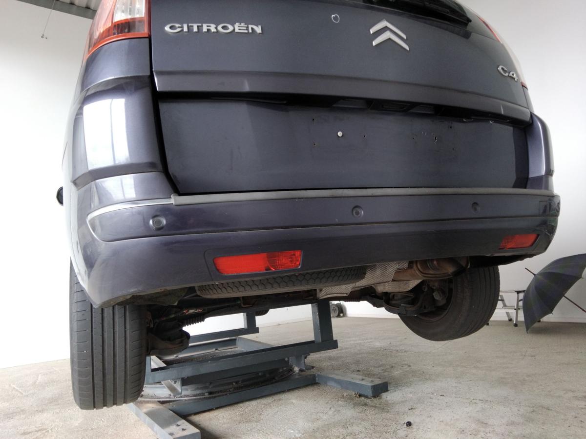 Citroen C4 Grand Picasso 1 orig.Stoßfänger Stoßstange hinten 7Sitzer PDC BJ2010