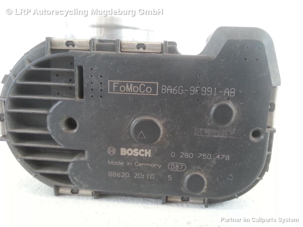 Ford Fiesta MK7 JA8 Drosselklappe 71kw 8A6G9F991AB BOSCH