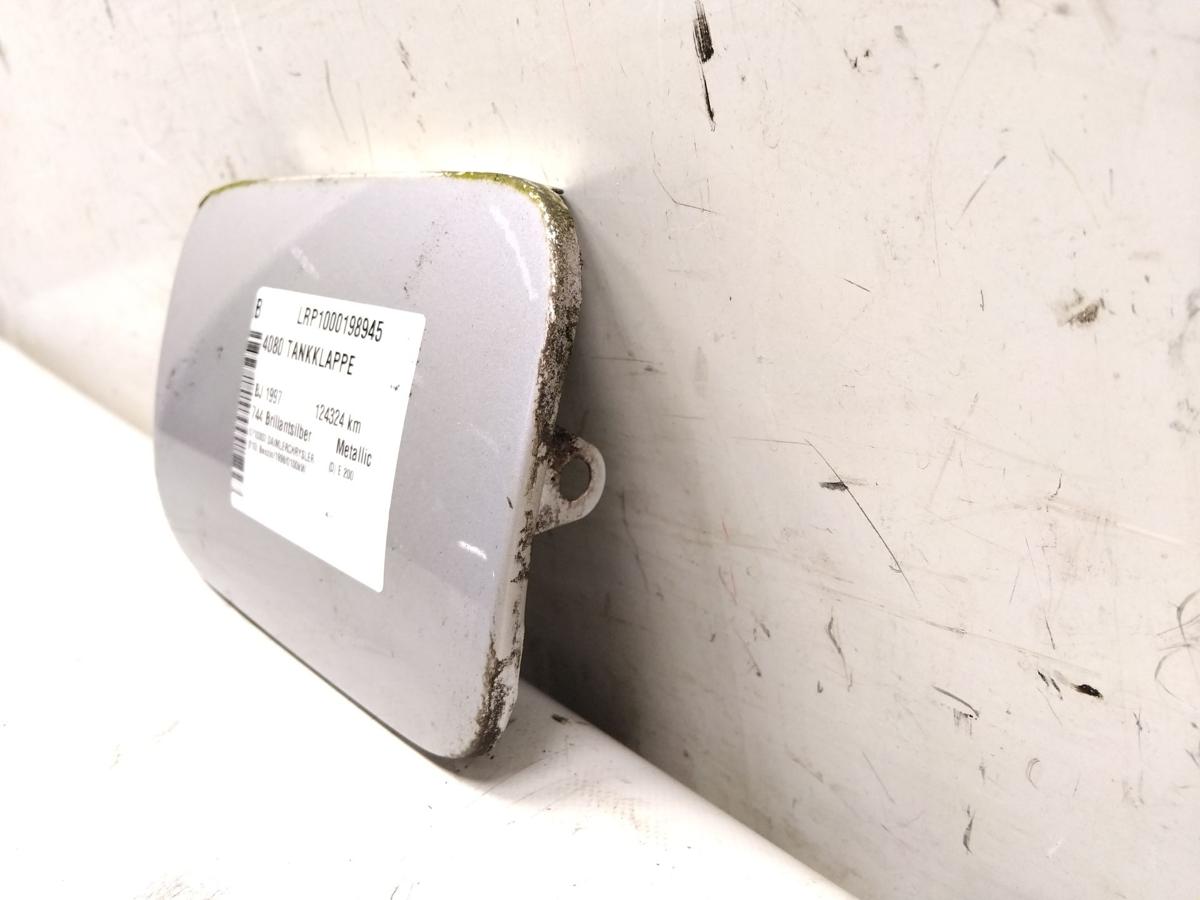 Mercedes Benz E Klasse W210 original Tankklappe 744 Brillantsilber BJ1997