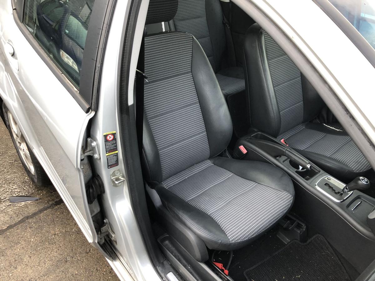 Mercedes A Klasse W169 Sitz vorn rechts 5t&uuml;rer Beifahrersitz Sitzheizung