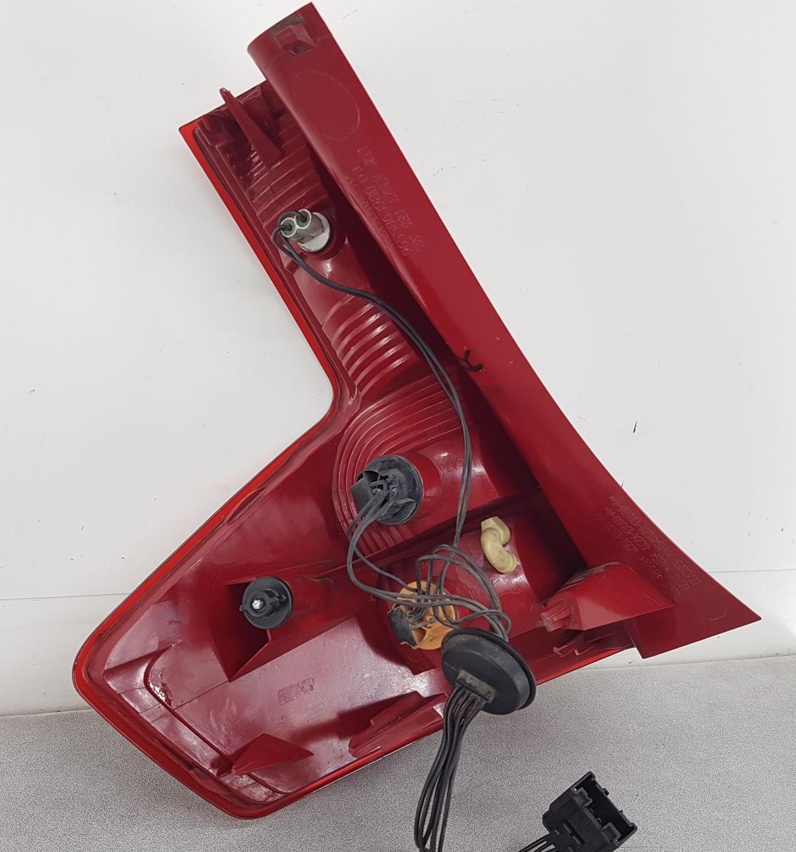 Citroen C4 Rückleuchte Rücklicht rechts 9655863980 Bj2006 5 Türig