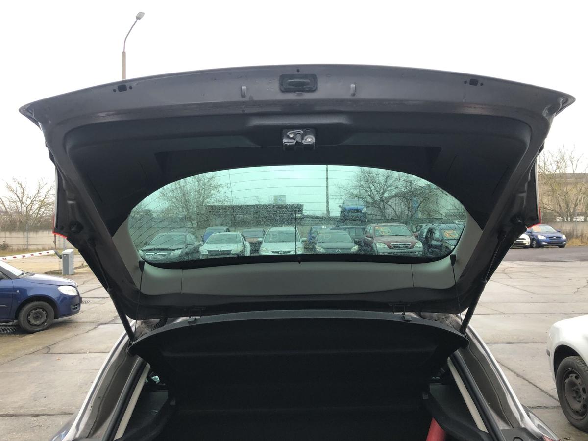 Renault Megane III 3 Heckklappe mit Heckscheibe 5 t&uuml;rer TEKNG grau Kofferklappe