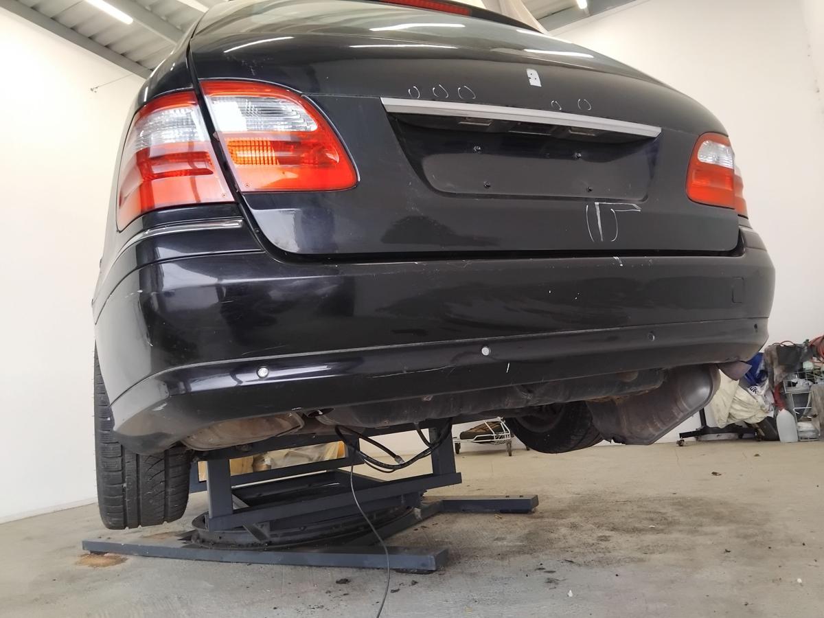 Mercedes E-Klasse Kombi S211 orig. Stoßfänger Stoßstange hinten mit PDC BJ2004 Mercedes E-Klasse Kombi S211 orig. Stoßfänger Stoßstange hinten mit PDC BJ2004