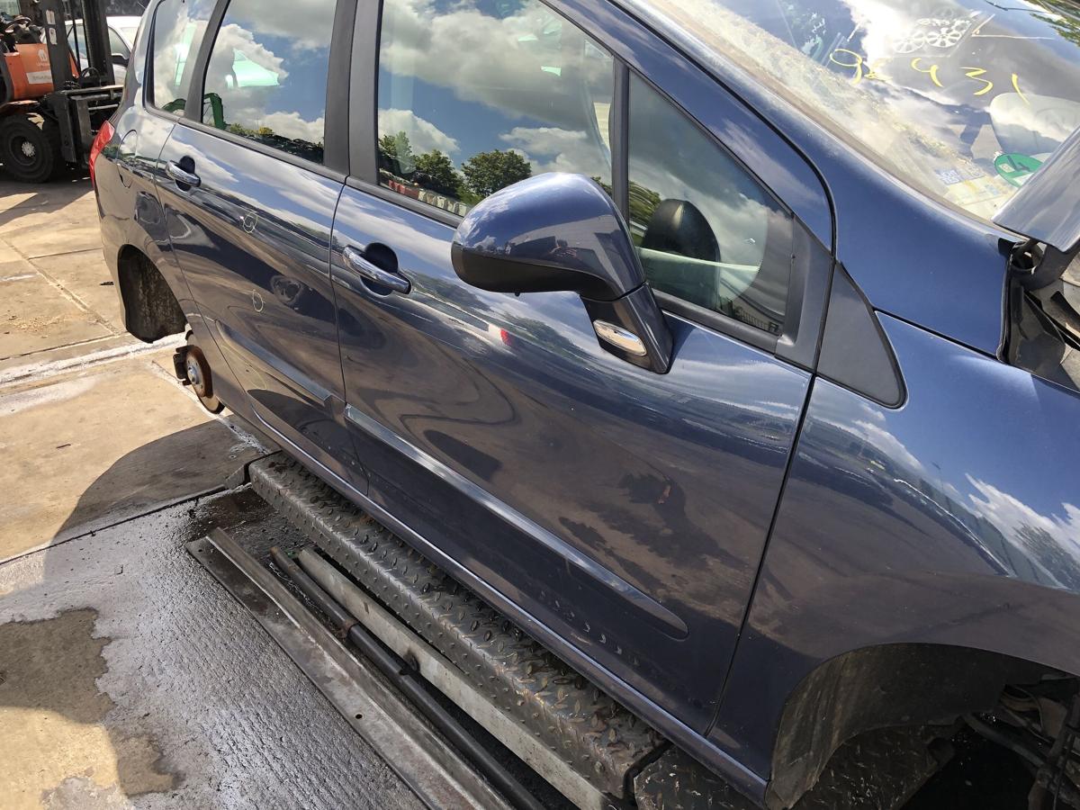 Peugeot 308sw original Tür vorn rechts Beifahrer KHH Taurangablau Bj 2008