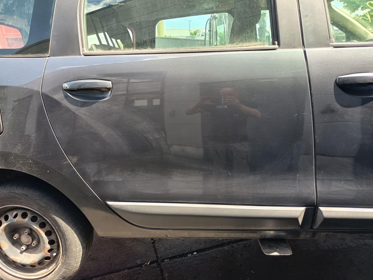 Dacia Lodgy orig Tür hinten rechts Tekna Kometgrau Bj 2012