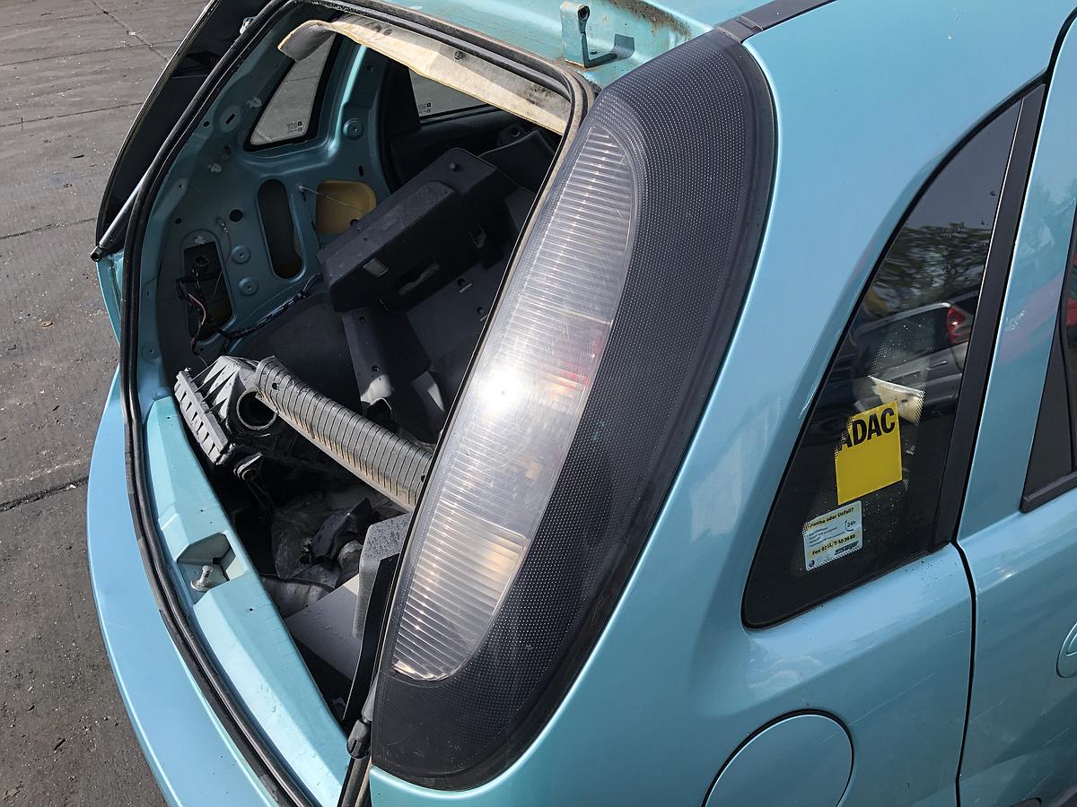 Opel Corsa C orig R&uuml;ckleuchte Heckleuchte rechts Bj 2005