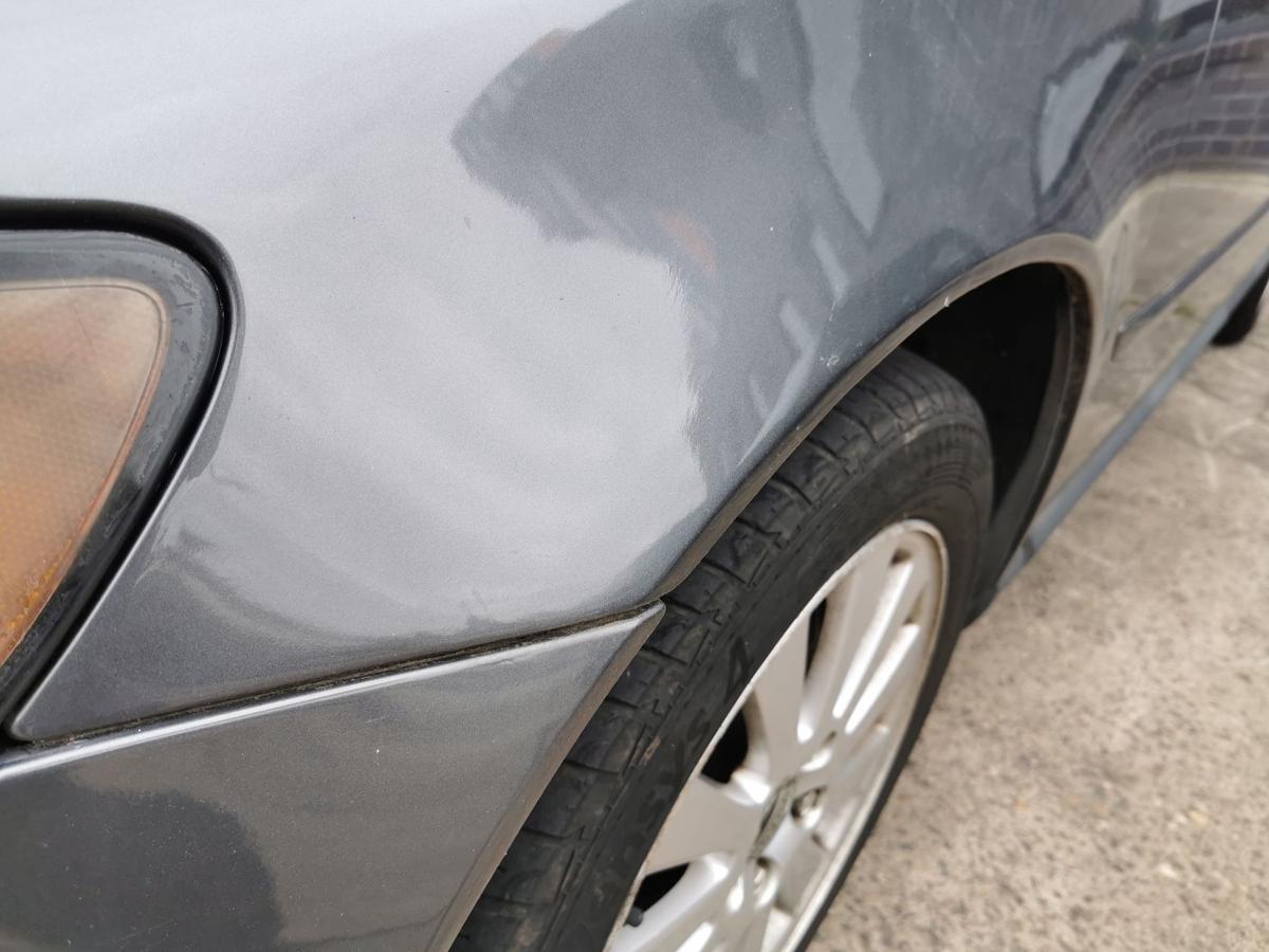 Volvo V50 M Kotflügel Fender Seitenwand vorn links 45500 Titanium Grey pearl -07 Volvo V50 M Kotflügel Fender Seitenwand vorn links 45500 Titanium Grey pearl -07
