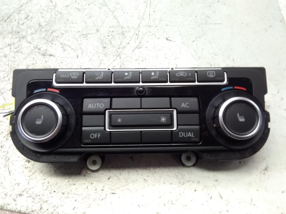 VW Golf 6 orig Klimabedienteil Klimaautomatik mit Sitzheizung 5K0907044BT BJ2010