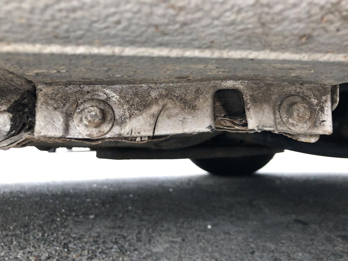 Renault Twingo 2 II Kotfl&uuml;gel vorn rechts Beifahrerseite TED69 Gris Platine Met