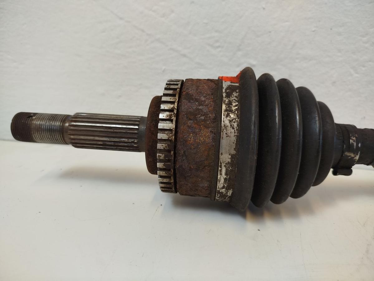 Nissan Almera N16 Gelenkwelle Antriebswelle vorn links 1498ccm 66kw QG15 ABS 5G